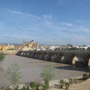 Puente Romano - die Römische Brücke