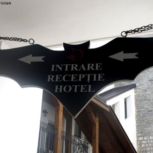 Hotel Castel Dracula, Innenhof