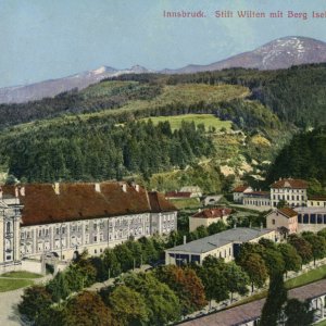 Innsbruck. Stift Wilten mit Berg Isel und Patscherkofel