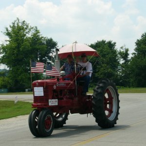 Traktor Farmall