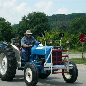 Traktor Ford Super Dexta
