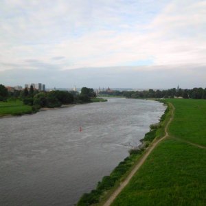 Waldschlösschenbrücke Dresden - Blick von der Brücke Richtung Altstadt