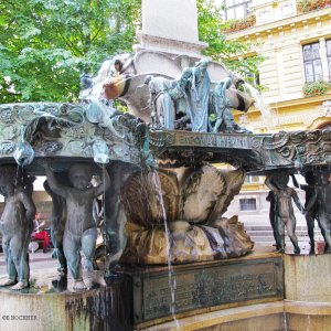 Empor die Herzen, Karl-Borromäus-Brunnen in Wien-Landstraße