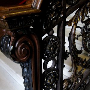 In der Hermesvilla. Detail Stiegenaufgang