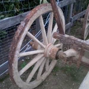 Ausgedienter Fuhrwagen in Lutzmannsburg