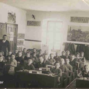 Volksschulklasse Anfang 1930