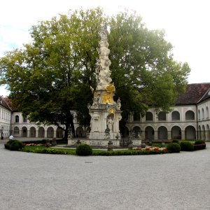 Stift Heiligenkreuz, Innenhof