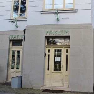 Friseur und Trafik im Otto-Wagner-Spital