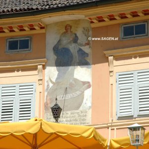 Sonnenuhr Gasthaus Elephant Brixen