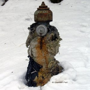 Hydrant im Wintergewand...