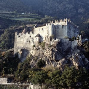 Schloss Kastelbell um 1980