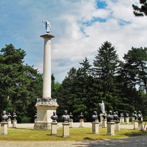 Gedenkstätte Heldenberg bei Kleinwetzdorf