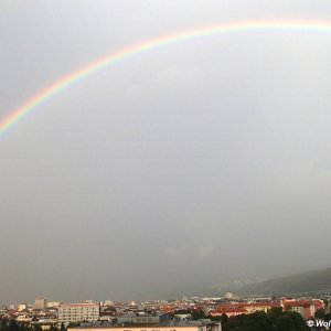 Regenbogen über Innsbruck