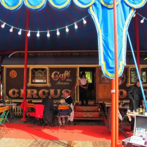 Zirkus-Café