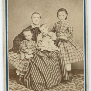 ca 1868, mutter mit kindern