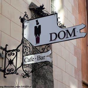Wirtshausausleger Cafe Dom Innsbruck