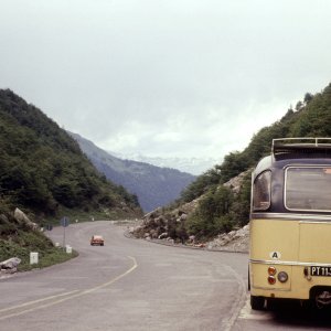 Postbus in den Bergen