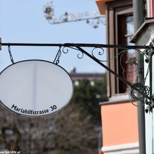 Geschäftsausleger Mariahilfstraße Innsbruck