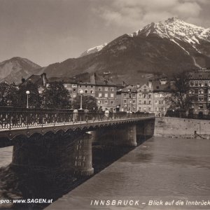 Innsbruck, Blick auf die Innbrücke und Hotel Kaiserhof