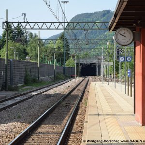 Blick auf Portal der Tunnelstrecke, Brennerbahn