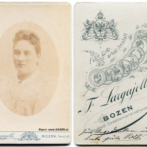 Damenporträt 1899, Atelier Largajolli, Bozen