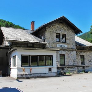 Bahnhof Freiland