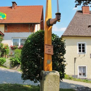 Medium 'Marktschwert' in der Kategorie 'Rechtsdenkmäler'