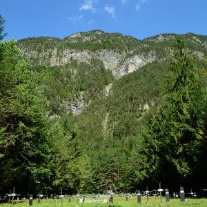 Kriegerfriedhof in Log pod Mangartom (Slowenien)