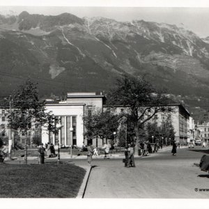 Medium 'Eduard-Wallnöfer-Platz, Landhausplatz Innsbruck' in der Kategorie 'Vintage Innsbruck'