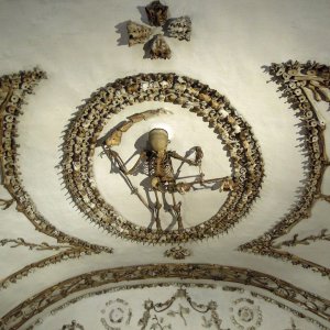 Medium 'Gruft der Kapuziner in Rom' in der Kategorie 'Umgang mit dem Tod'