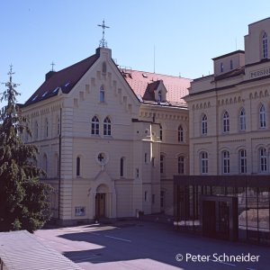 Kirche im  Mädchenpensionat Ort