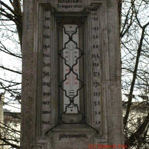 Innsbruck, "Geographensäule" im Waltherpark