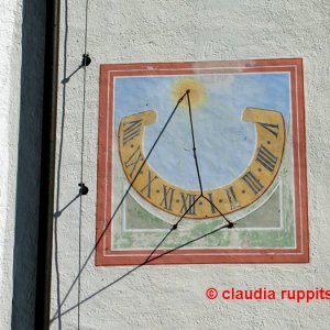 sonnenuhr st. ulrich am pillersee