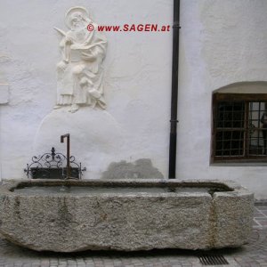 Brunnen der Abtei Marienberg