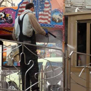 Vor dem Jahrmarkt 4