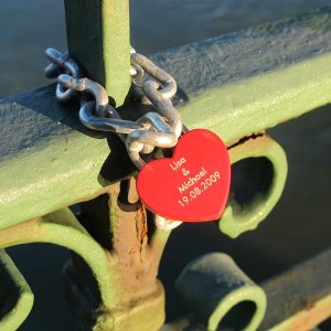 Liebesschloss Donaubrücke Mautern