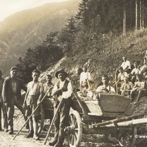 Arbeiter im Straßenbau