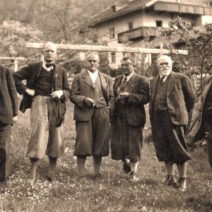 Hans Kreid (ganz rechts) 1930er
