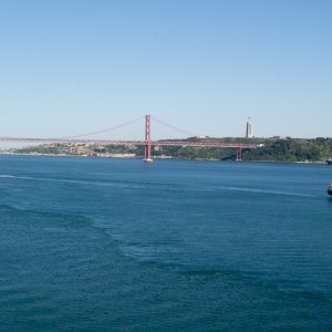 25 de Abril Brücke