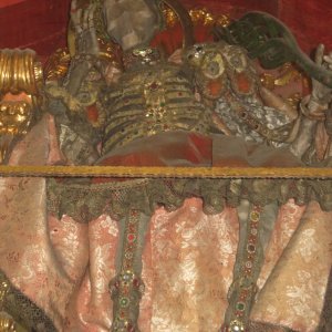 Medium 'Reliquien Pfarrkirche St. Nikolaus Hall' in der Kategorie 'Hall in Tirol - Ansichten aus Hall in Tirol'