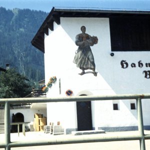 Hahnenkammbahn Talstation