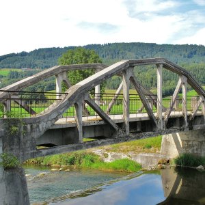 Eisenbeton-Fachwerk-Brücke