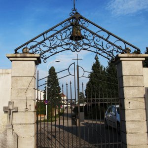 Friedhofs-Portal