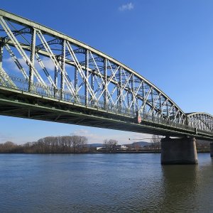 Donaubrücke Stein-Mautern