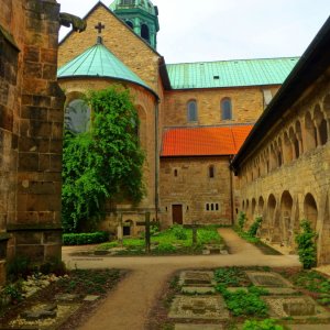 Annenfriedhof des Hildesheimer Mariendom.