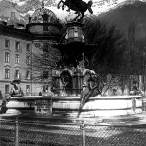 Leopoldsbrunnen 1936