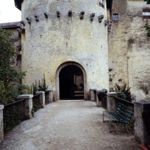 Torturm Schloss Schenna