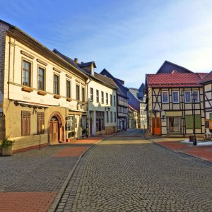 Bauten in der Niedergasse.