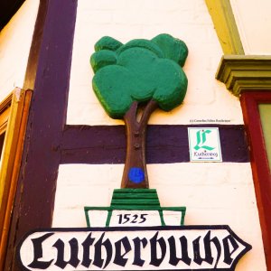 Wegweiser in der Niedergasse