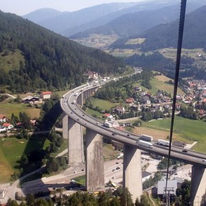 Gschnitztalbrücke von Bergeralmbahn